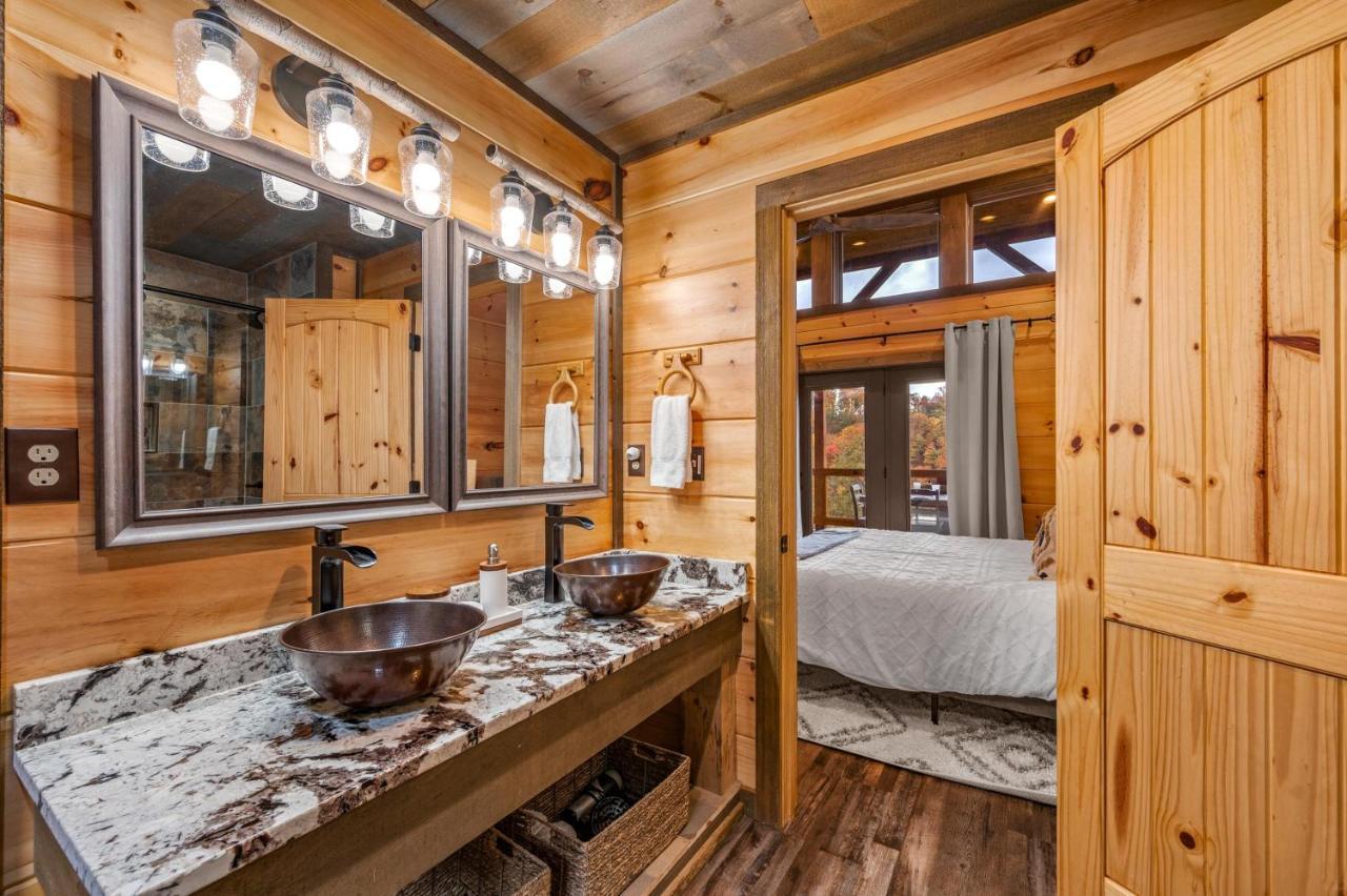 The Overlook - '21 Cabin - Gorgeous Unobstructed Views - Fire Pit Table - Gamerm - Hottub - Xbox - Lots Of Bears Gatlinburg Exterior foto